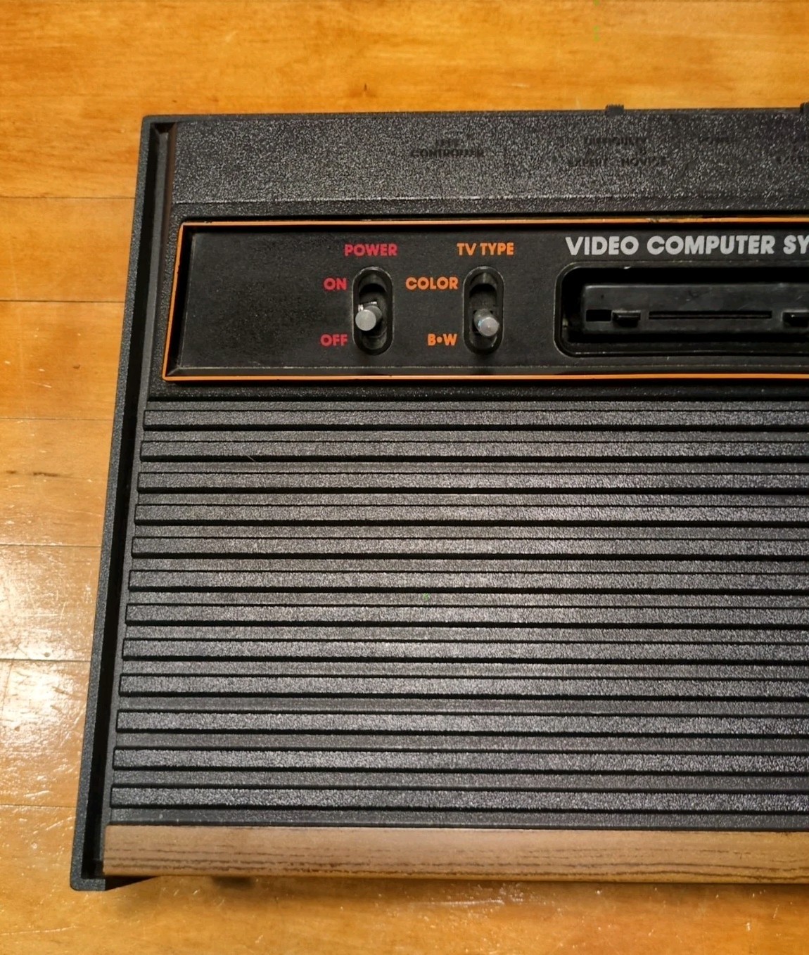 Atari 2600 RCA AV Mod with Controllers, 6 Games. Works Great!