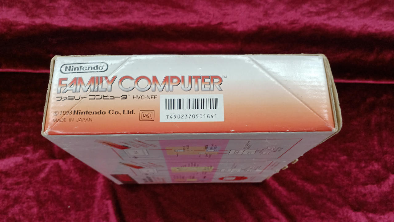 Nintendo AV Famicom HVC-101 Gray Console Only Used