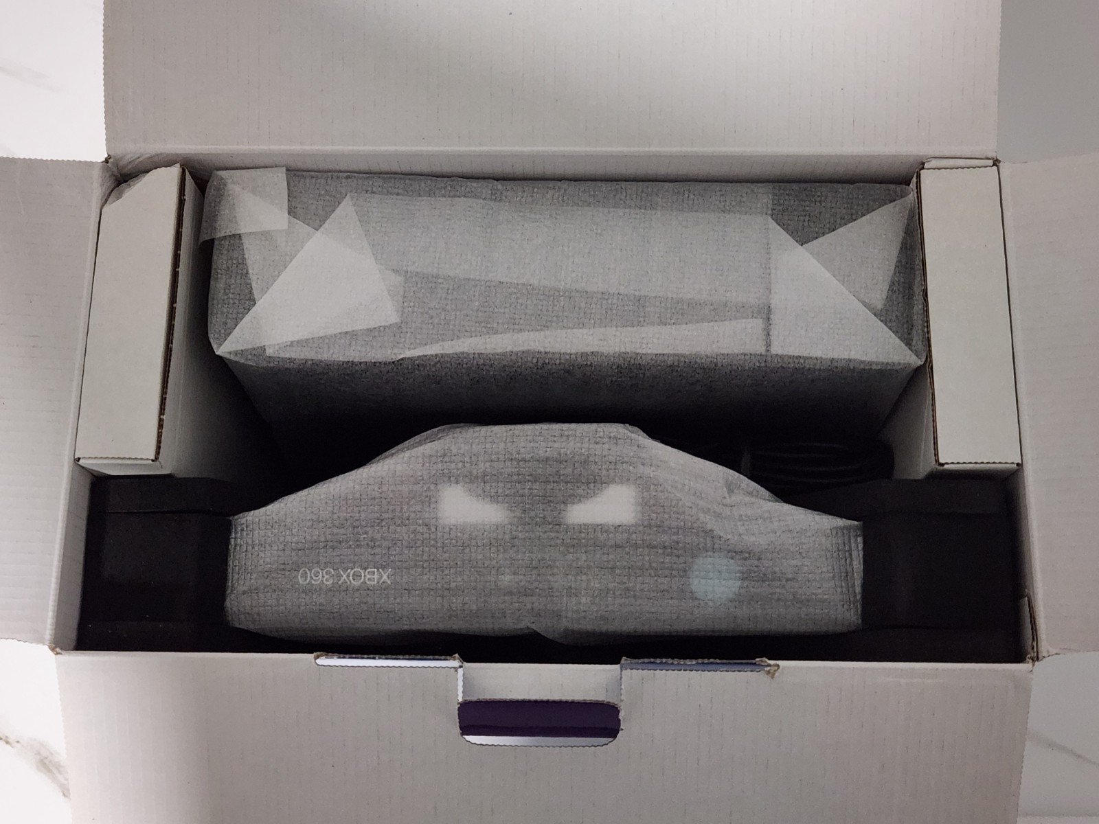 Microsoft XBOX 360 Disneyland Kinect Holiday System Bundle 4gb Brand New In Box