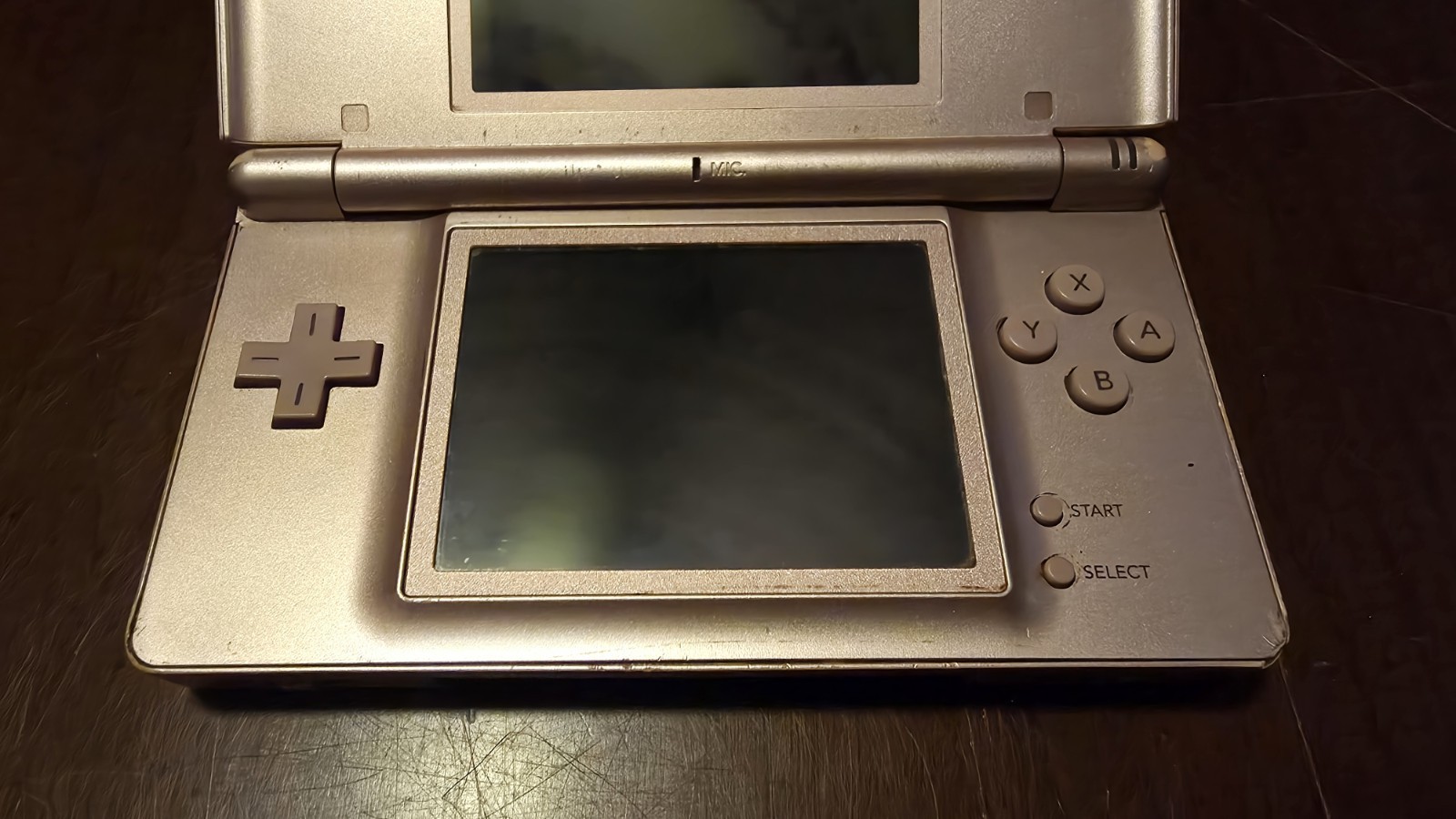 Nintendo DS Lite Console – Metallic Rose
