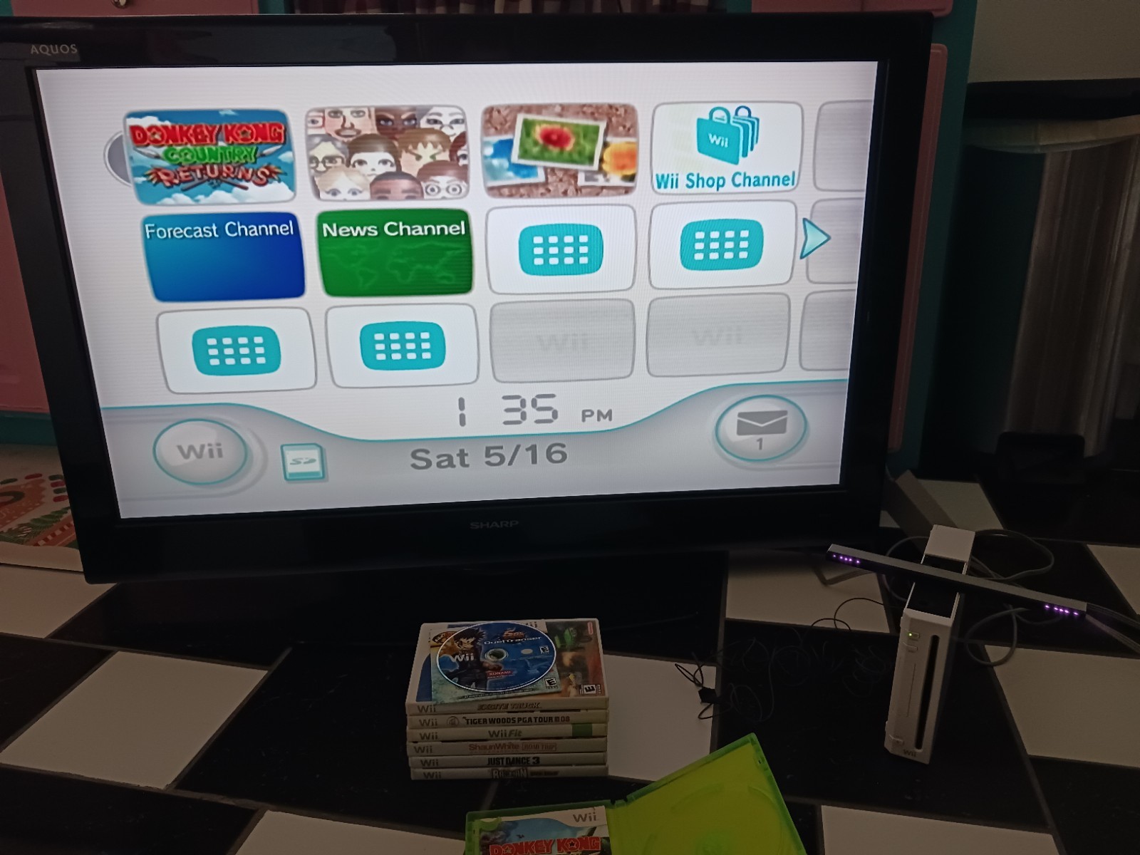 Nintendo Wii Console, Games, Remotes, Nunchuks Lot Bundle Tested and Working
