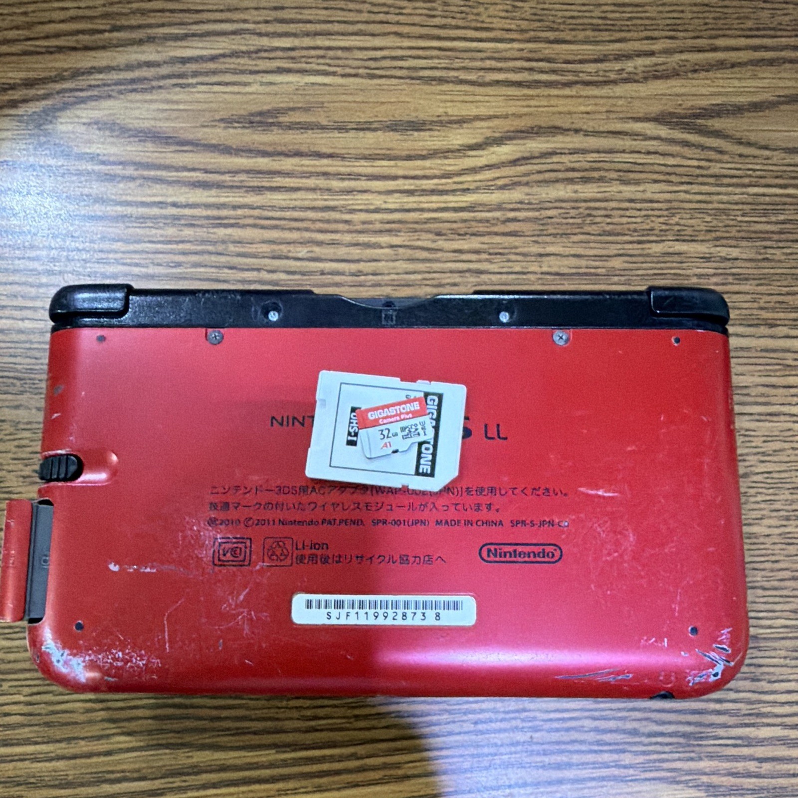 Nintendo 3DS LL XL Handheld Red/Black With 32GB And Charger [CFW]