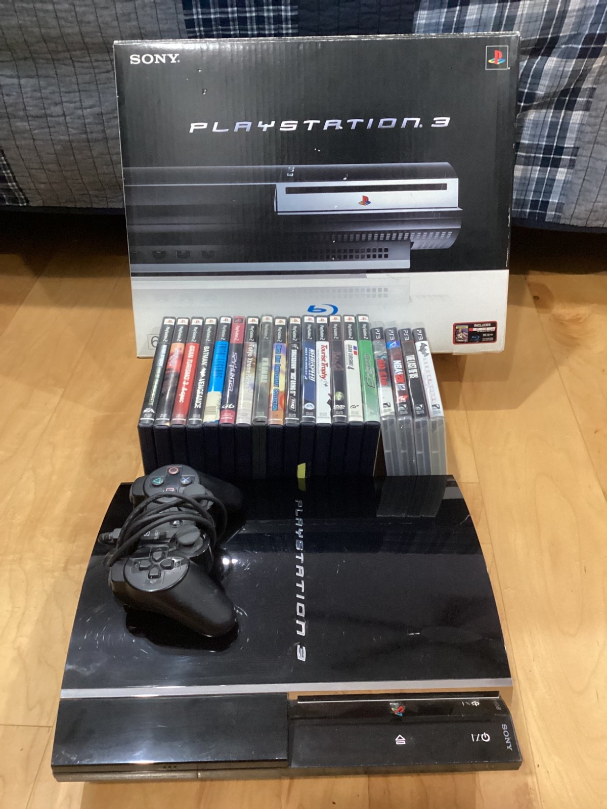 Sony PlayStation 3 60GB Piano Console – Black PS2 compatible with game bundle