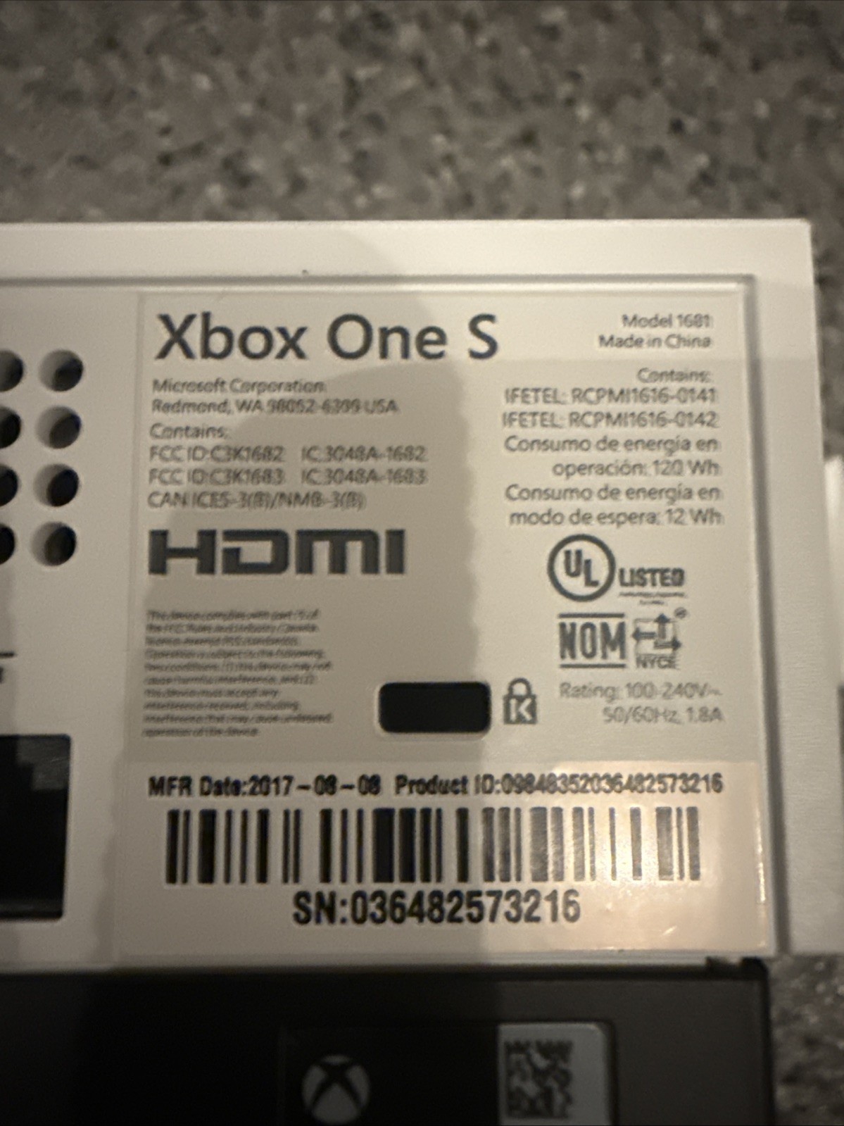 Microsoft Xbox One S – White Console & Controller + Cords – Tested + 2 Games
