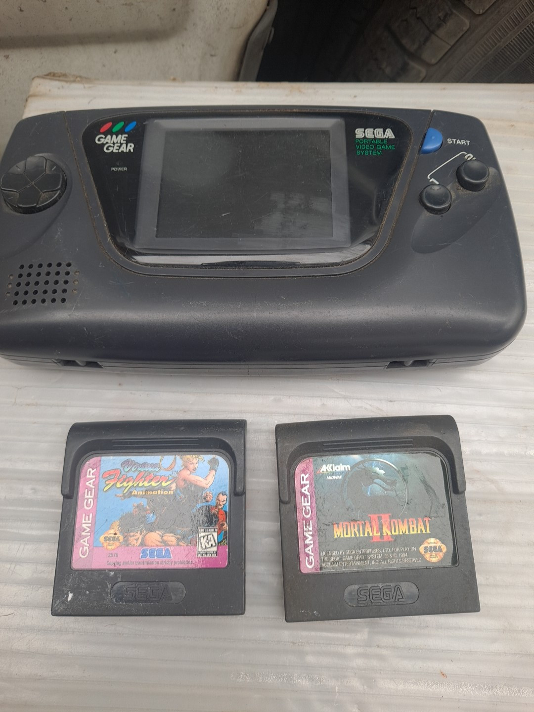 sega game gear Handheld System + 2 games mortal kombat ii & virtua fighter lot
