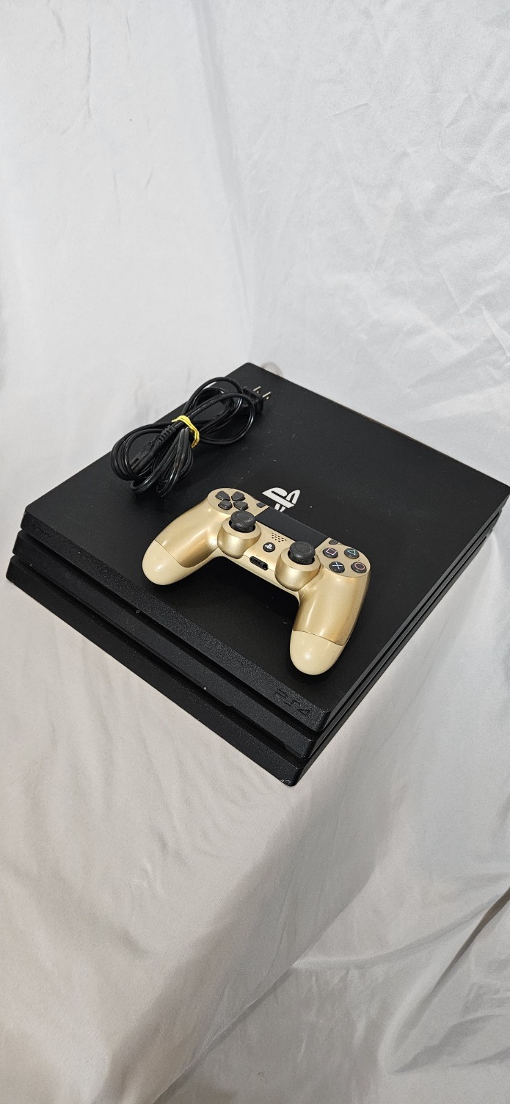 PlayStation 4 Pro Game Console CUH-7215B – Black W/Power Cord & Gold Controller