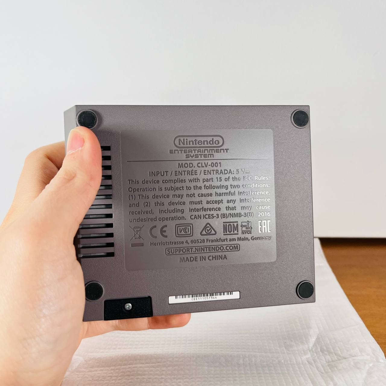NINTENDO NES CLASSIC MINI Console with 30 GAMES INCLUDED – COMPLETE ORIGINAL
