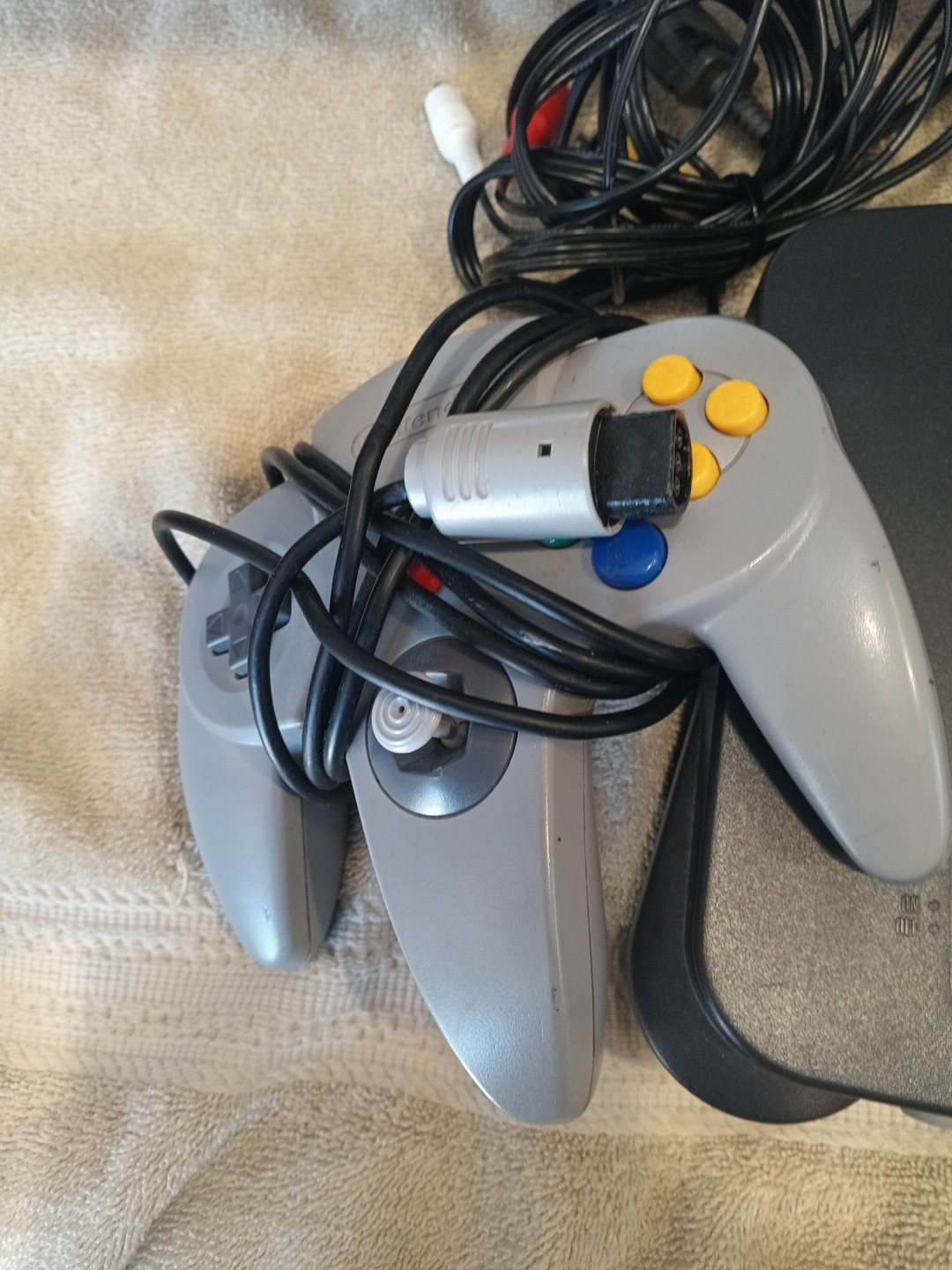 Nintendo 64 Console Bundle – Tested and Working All Cables Including RF Cable