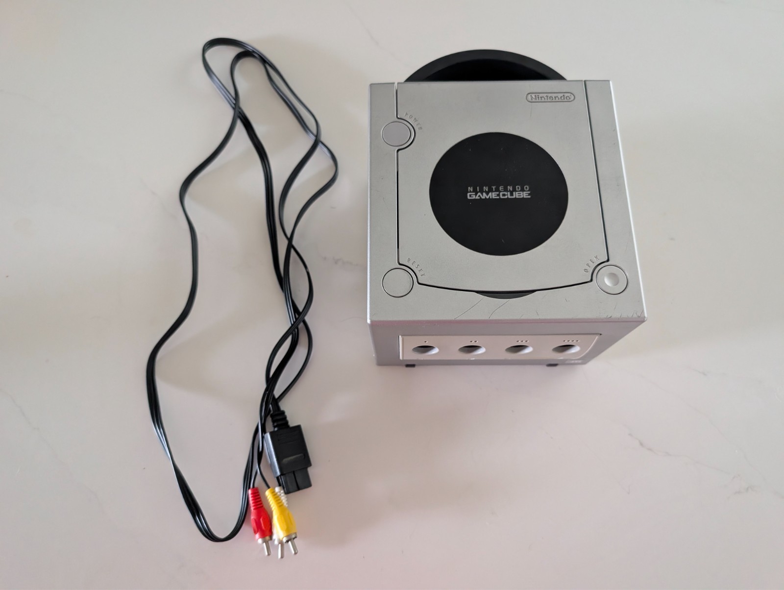 REGION FREE Japanese Silver Nintendo GameCube Console DOL-101
