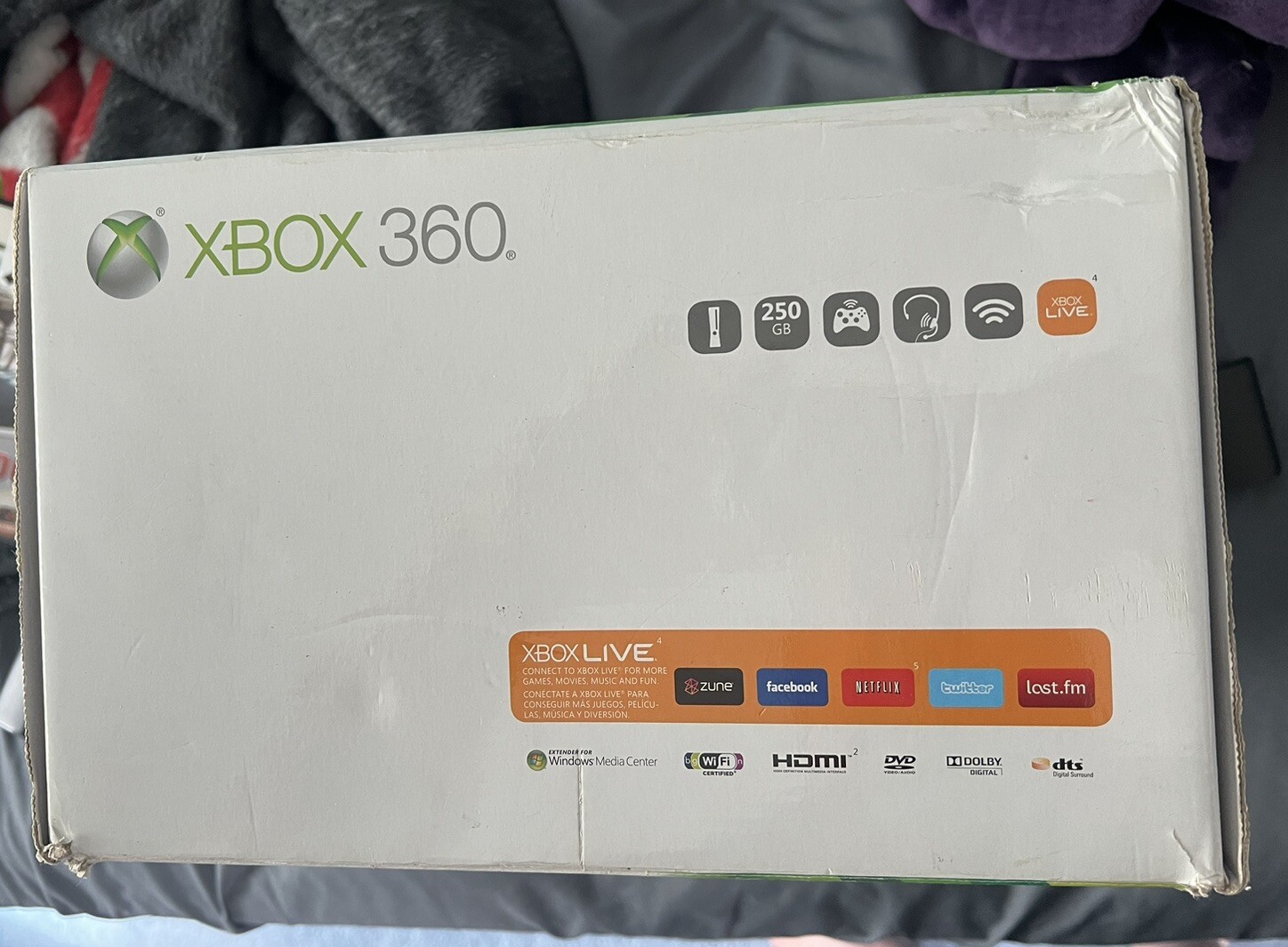 Microsoft Xbox 360 S 250GB Console – Glossy Black