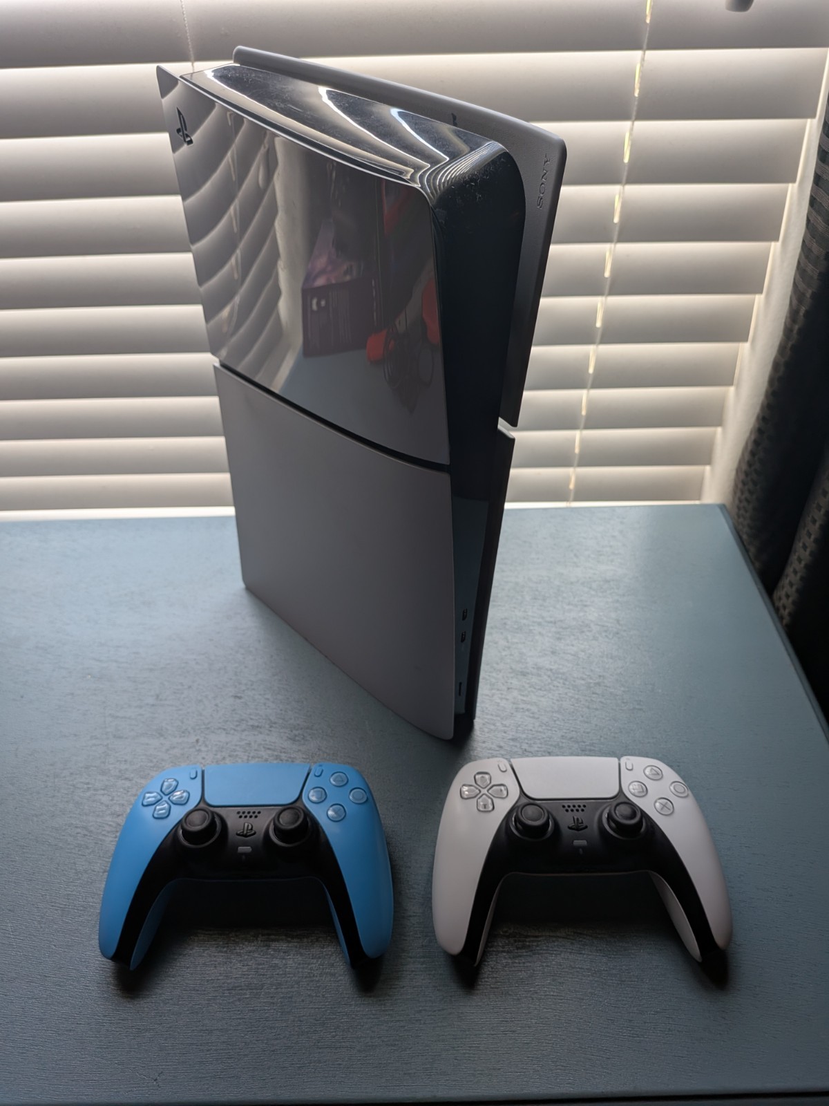 Sony PlayStation 5 Digital Edition PS5 Console Slim CFI-2015 W/Controller