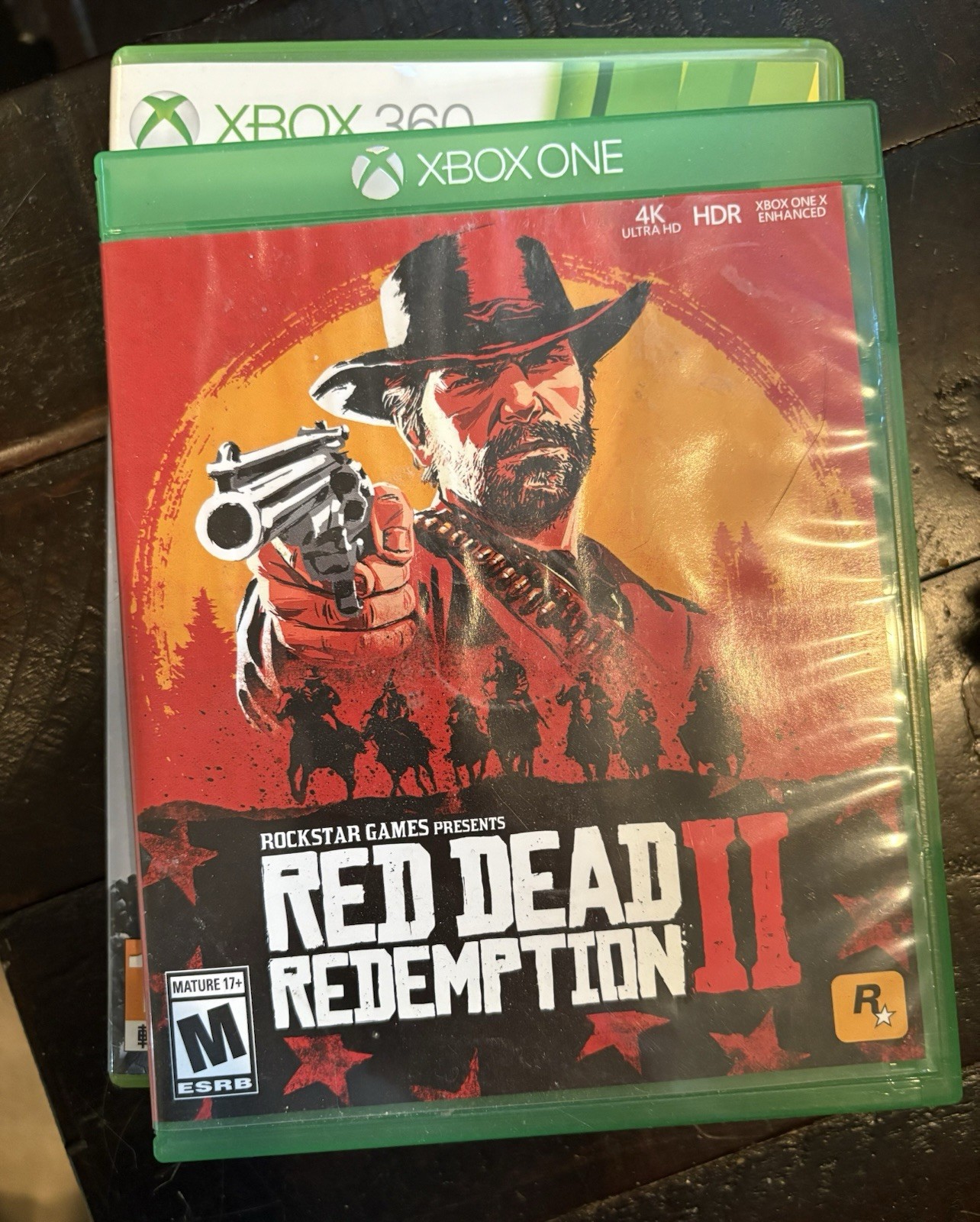 XBOX ONE, used, good condition! With controller & 4 games, 365GB