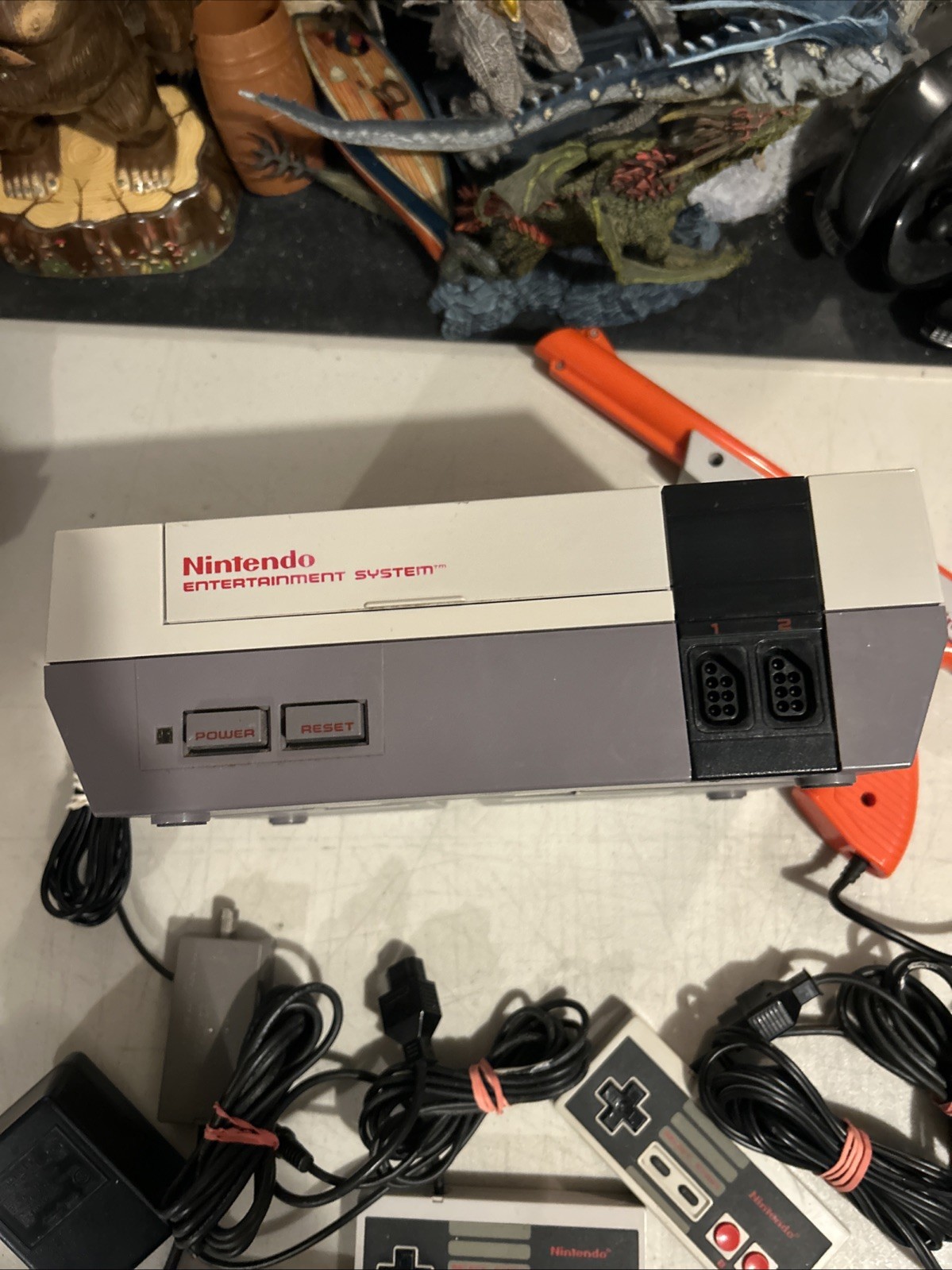 Nintendo NES Console Bundle w/Super Mario Bros 1 2 3 and 2 Controllers Zapper #!