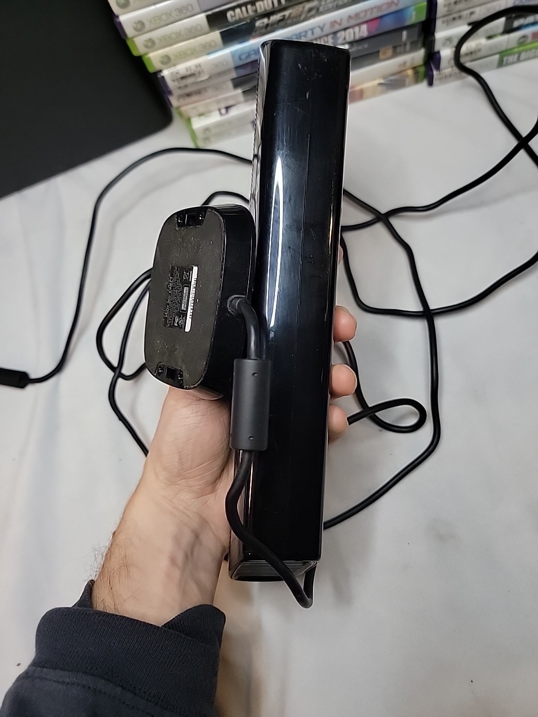 Microsoft Xbox 360 S Console, Controller, Kinect & 28 Games Mega Bundle!