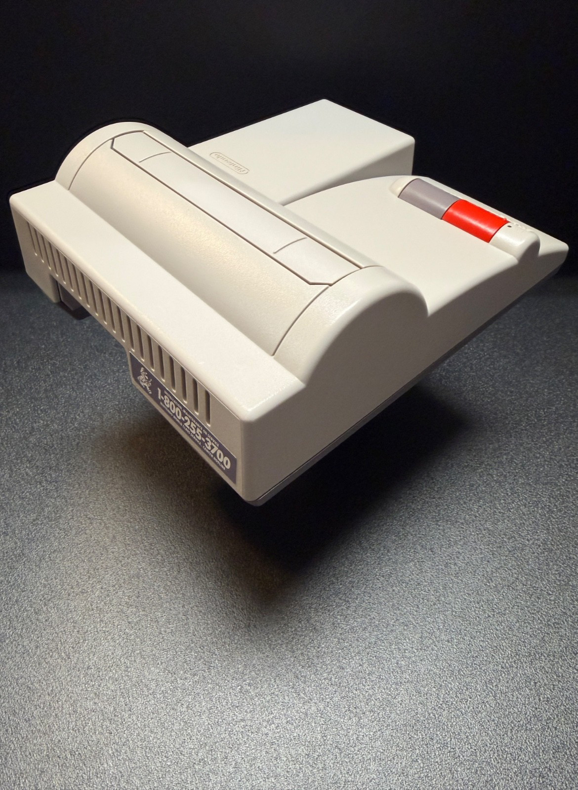 Nintendo NES – 101 Top Loader – Composite AV enhanced, SNES multi-out, re-capped