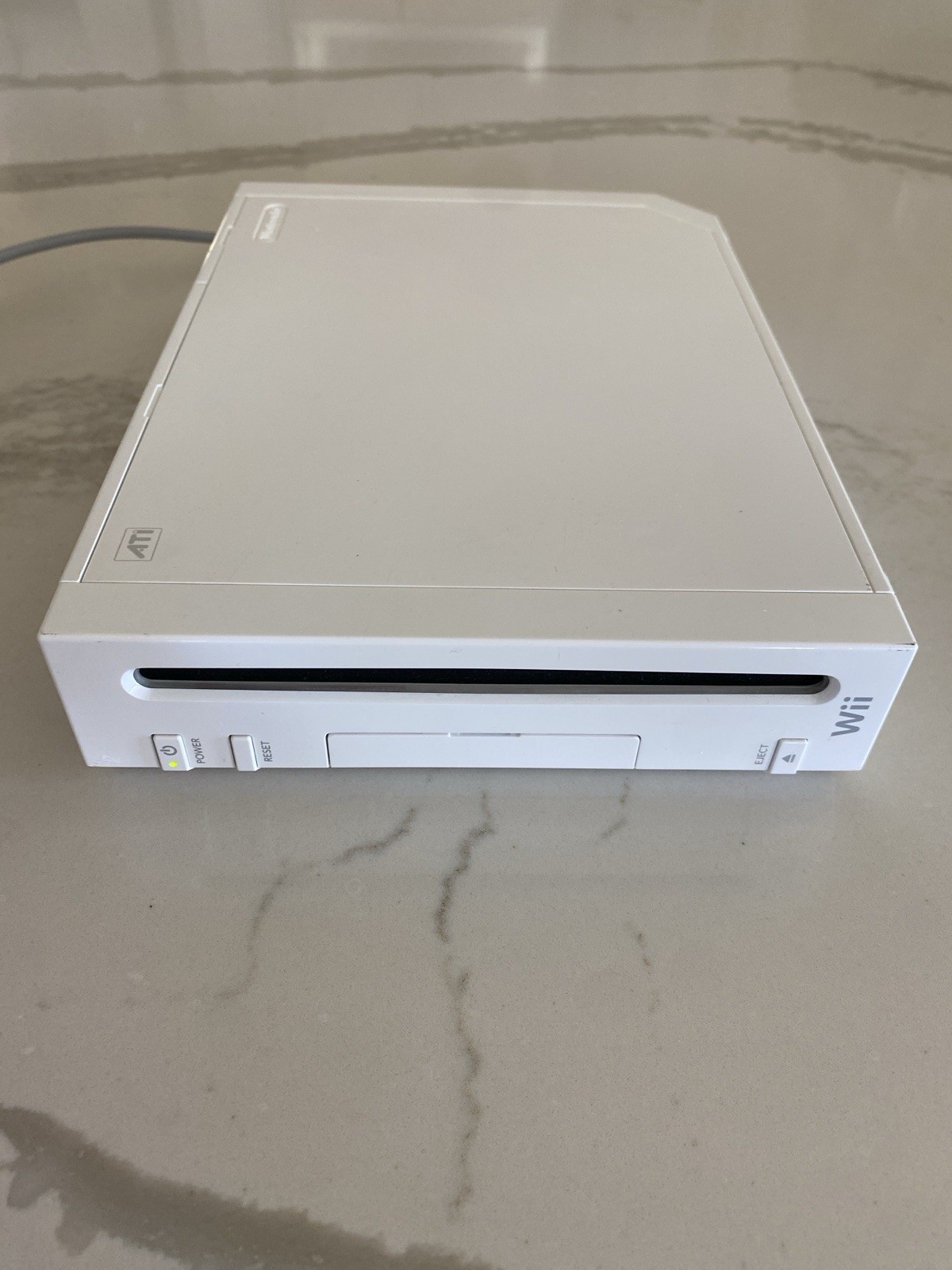 Nintendo Wii Console Bundle – 1 Remote, Nunchuk, Cables, Sensor Bar & 5 Games