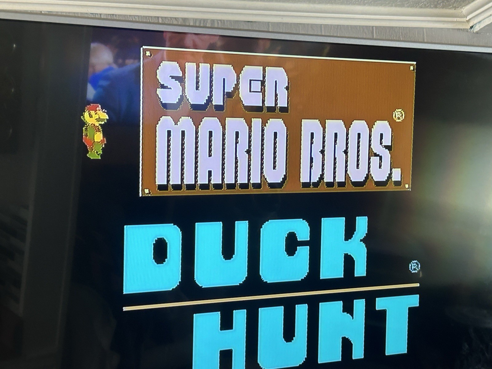 NES Console Bundle Super Mario Bros. 1,2,3 and 2 Controllers. Zapper Tested