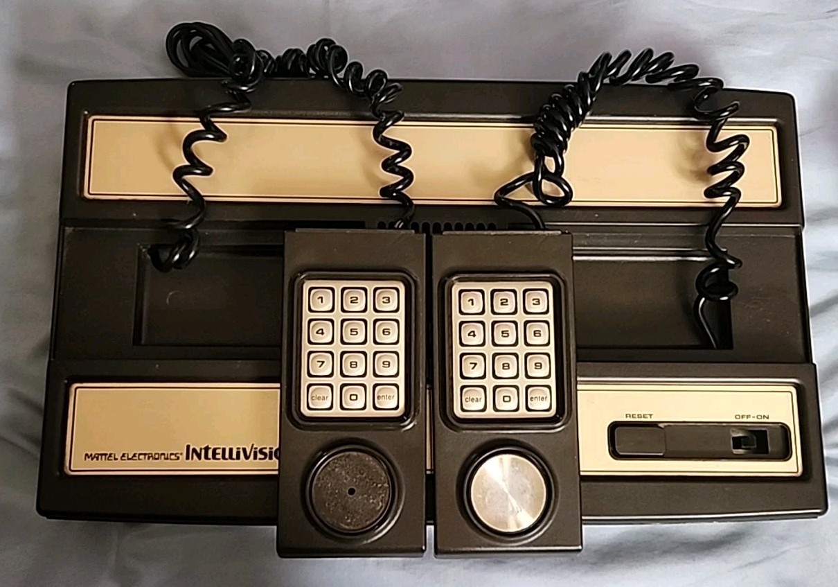 Intellivision Video Game Console Model #2609 Vintage Game Bundle w 7 Games 1979
