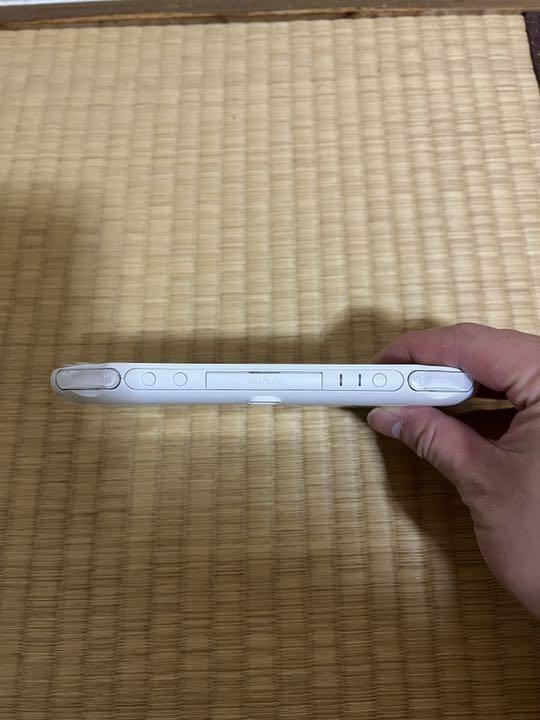 【Used】Sony PS Vita White PCH 2000 ZA12 Console w/Charger Wi-Fi PlayStation F/S