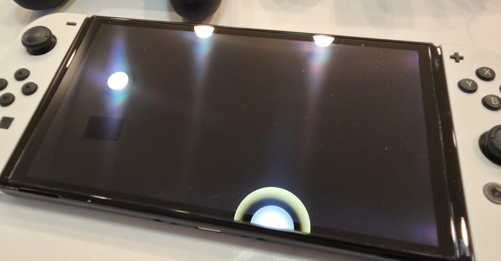 Nintendo Switch OLED Model – 64GB/White (HEG S KAAAA)