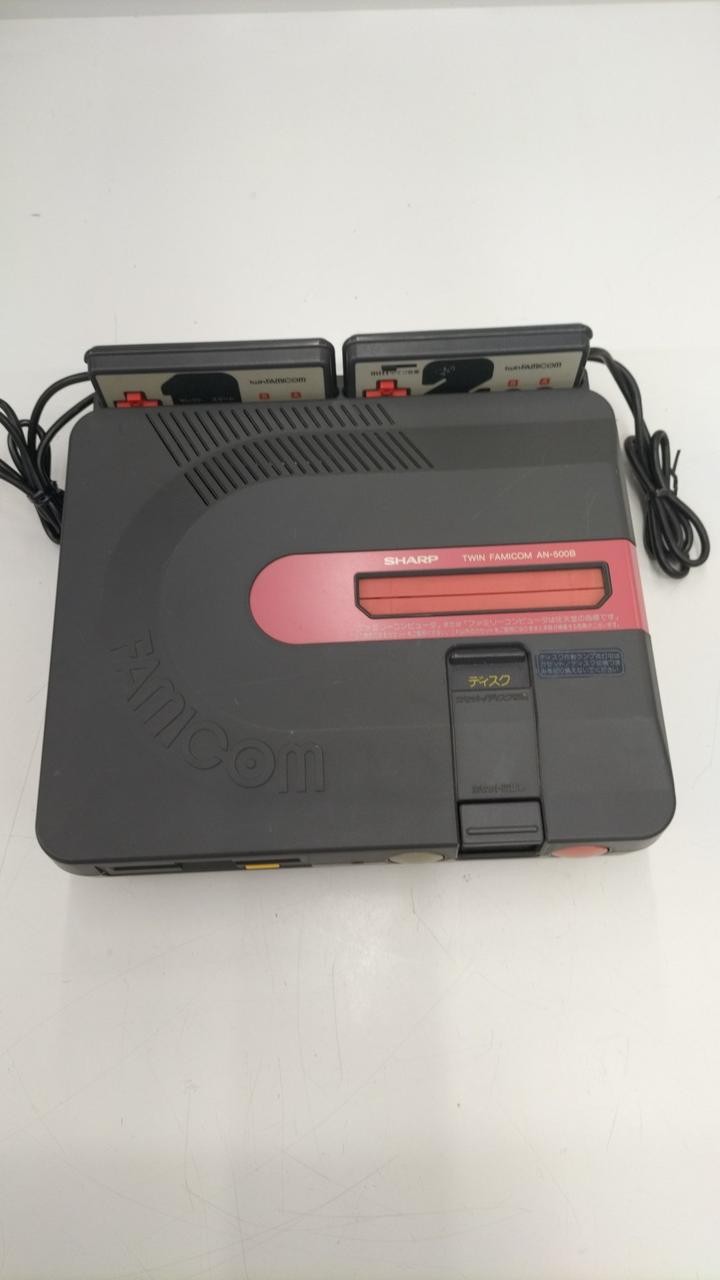 Twin Famicom Model AN500B SHARP
