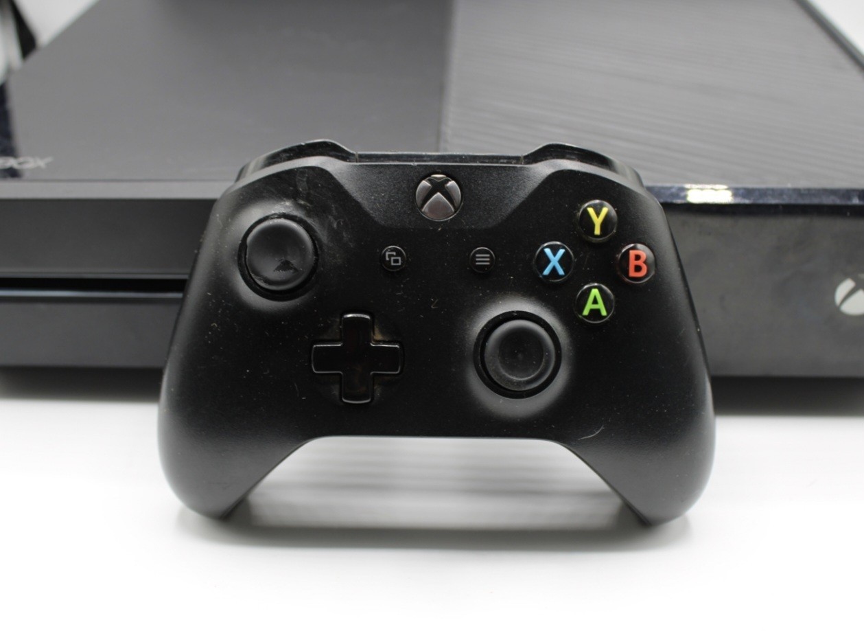 *Refurbished* Microsoft Xbox One 500GB Black Console – 1 Year Warrany!