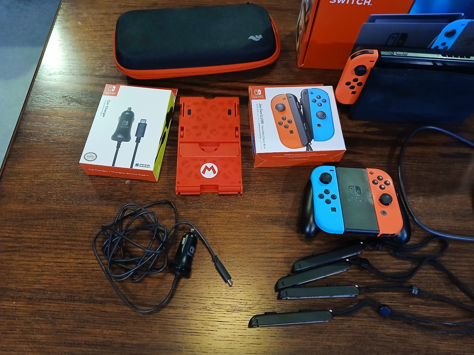 2020 Nintendo Switch 32GB Game Console Neon Red Neon Blue Joy-Cons Cases Lot Set
