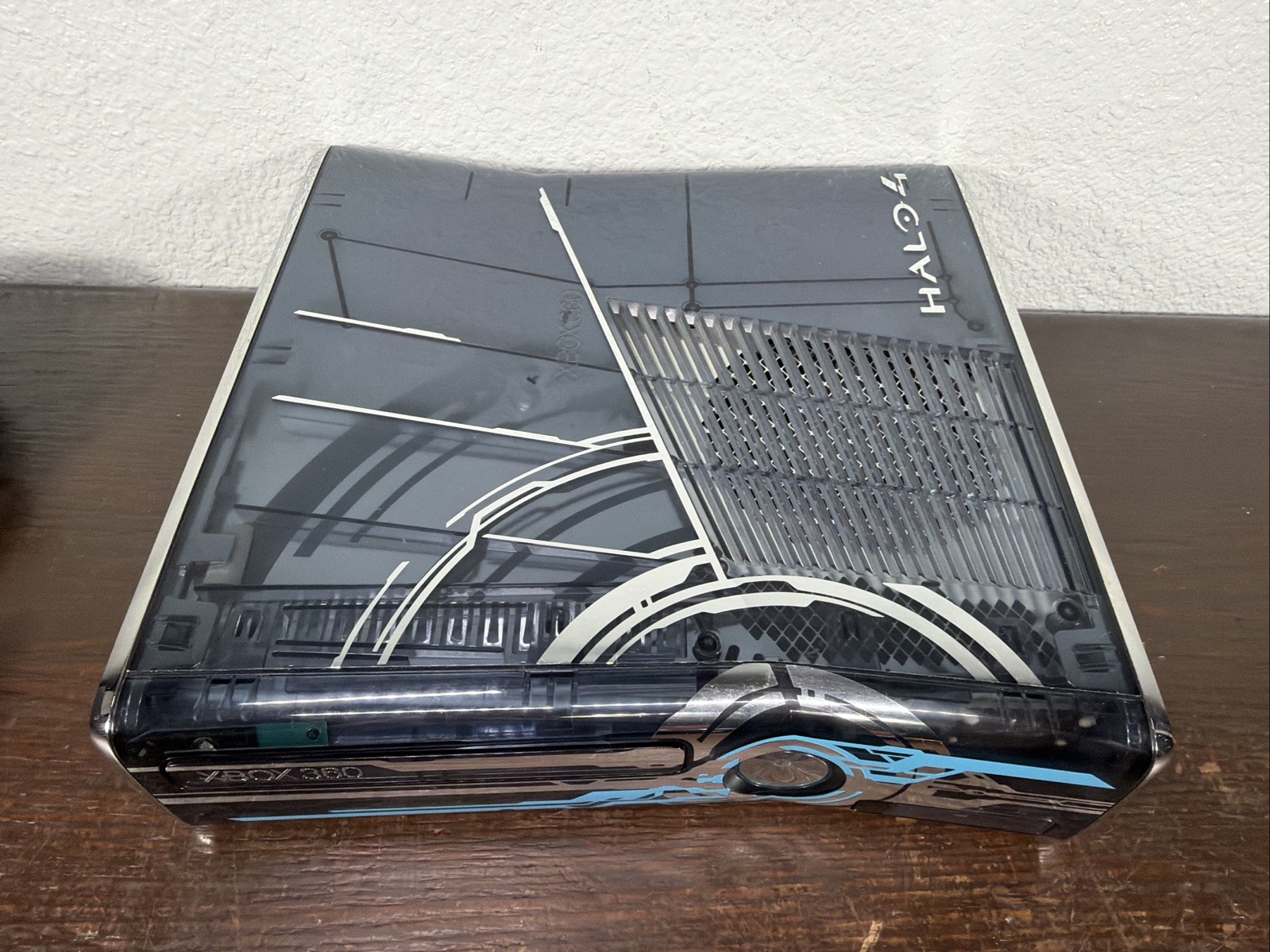 Microsoft Xbox 360 320GB Console Gaming System Halo 4 Edition 1439
