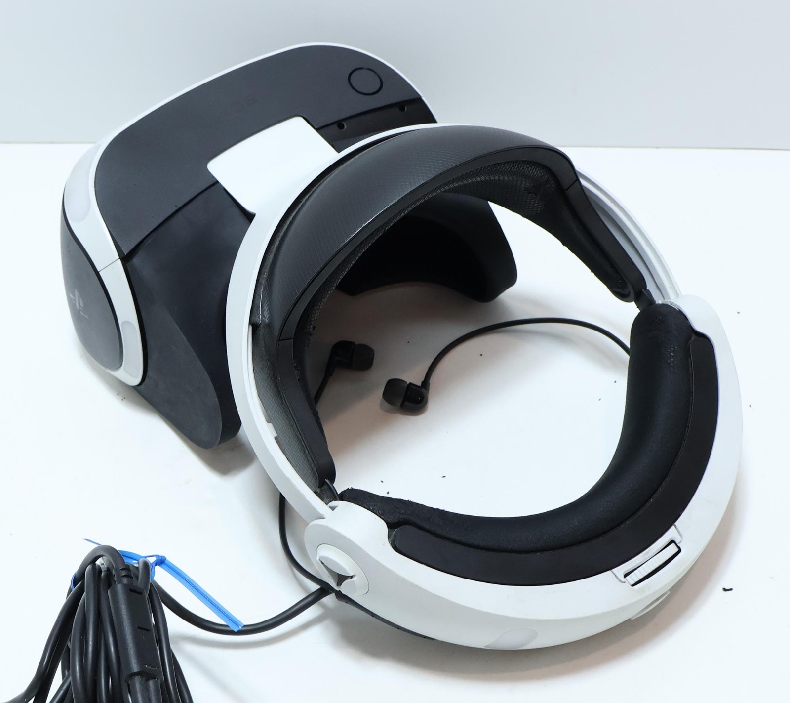 Sony PlayStation VR Virtual Reality Headset Bundle CUH-ZVR2