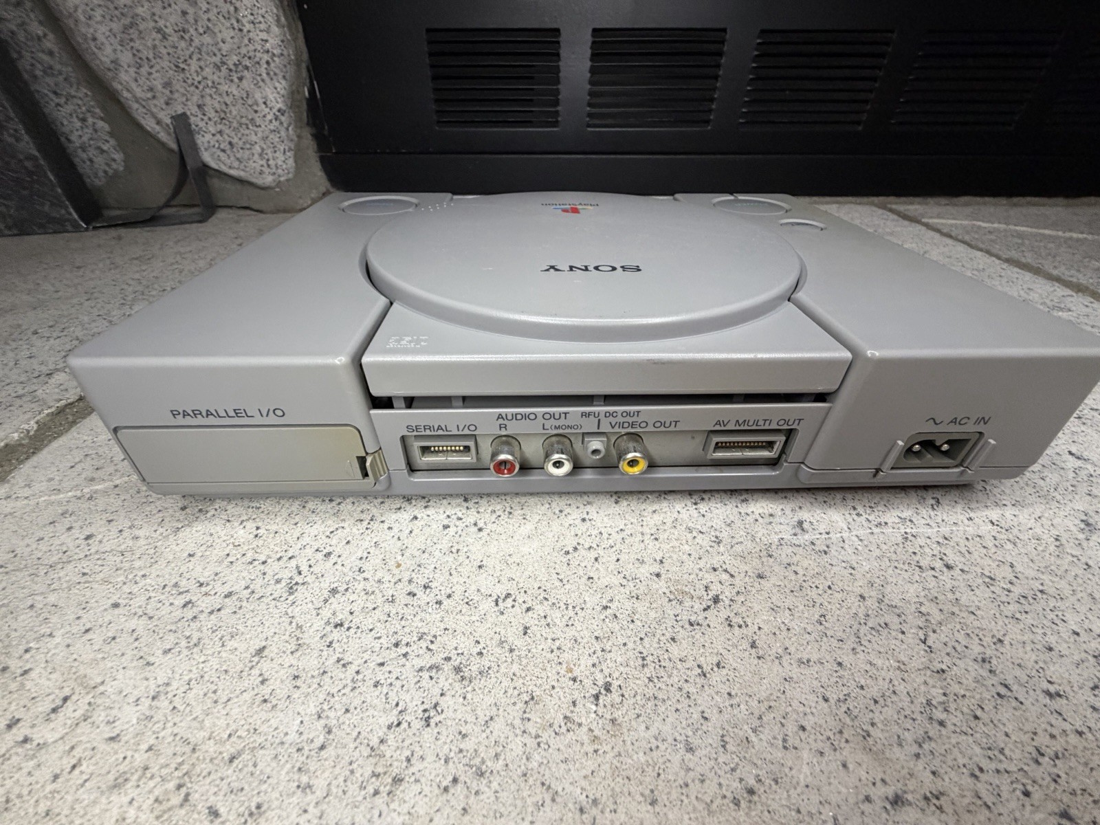 Sony PlayStation 1 PS1 Console Gray SCPH-1001 NTSC-U/C Made in Japan 1998