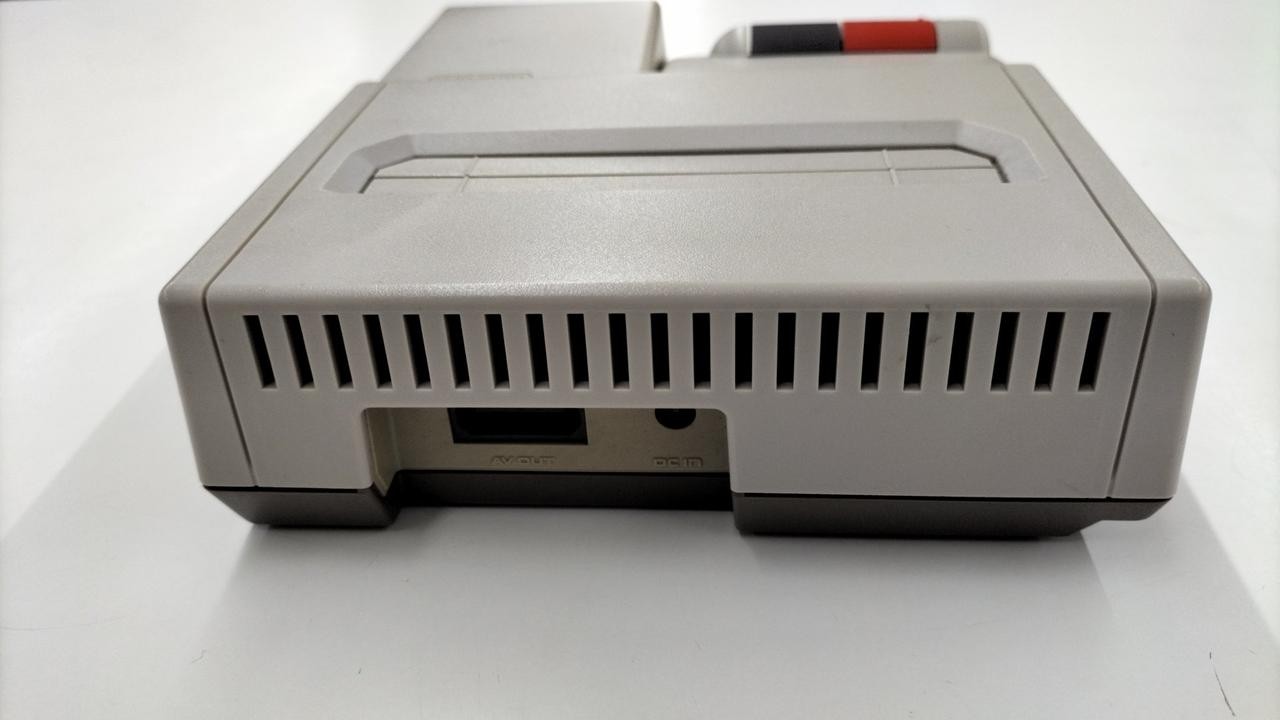 NEW FAMICOM Model HVC 101 NINTENDO