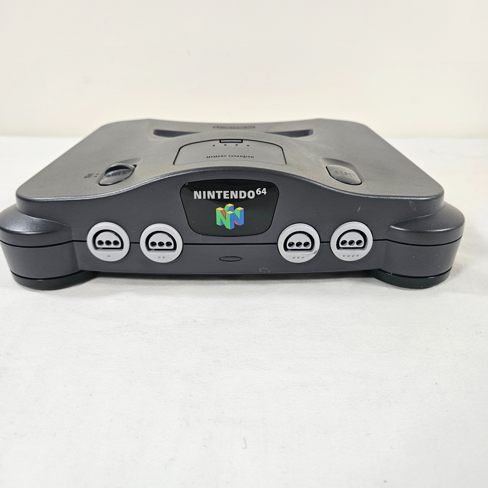 Nintendo 64 N64 Console NUS-001 2 Controllers 1 Game Rumble Pack NO AV CABLE