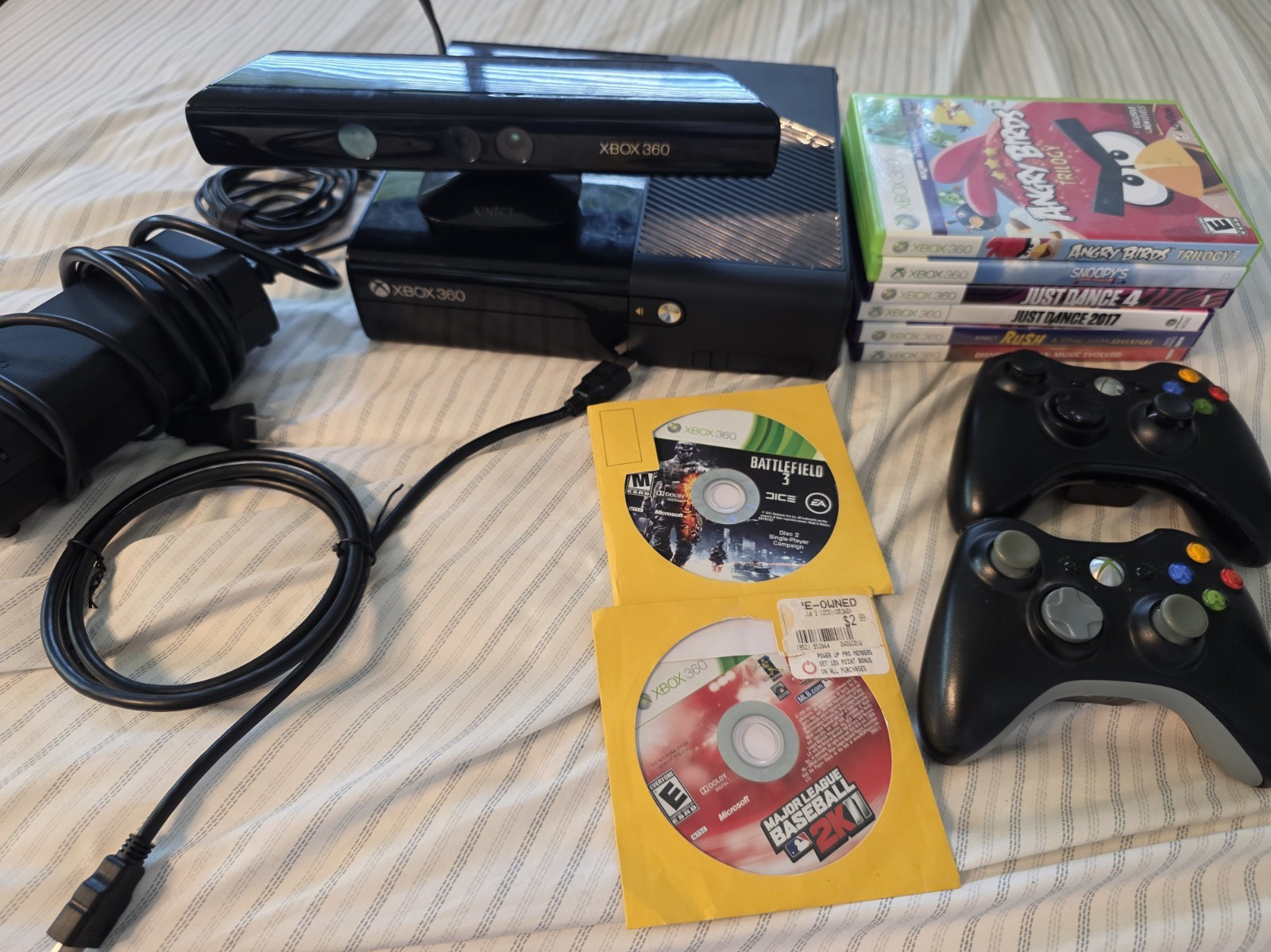 Xbox 360 E Bundle – 8 Games, Kinect, 2 Controllers, 256GB, All Cables Included