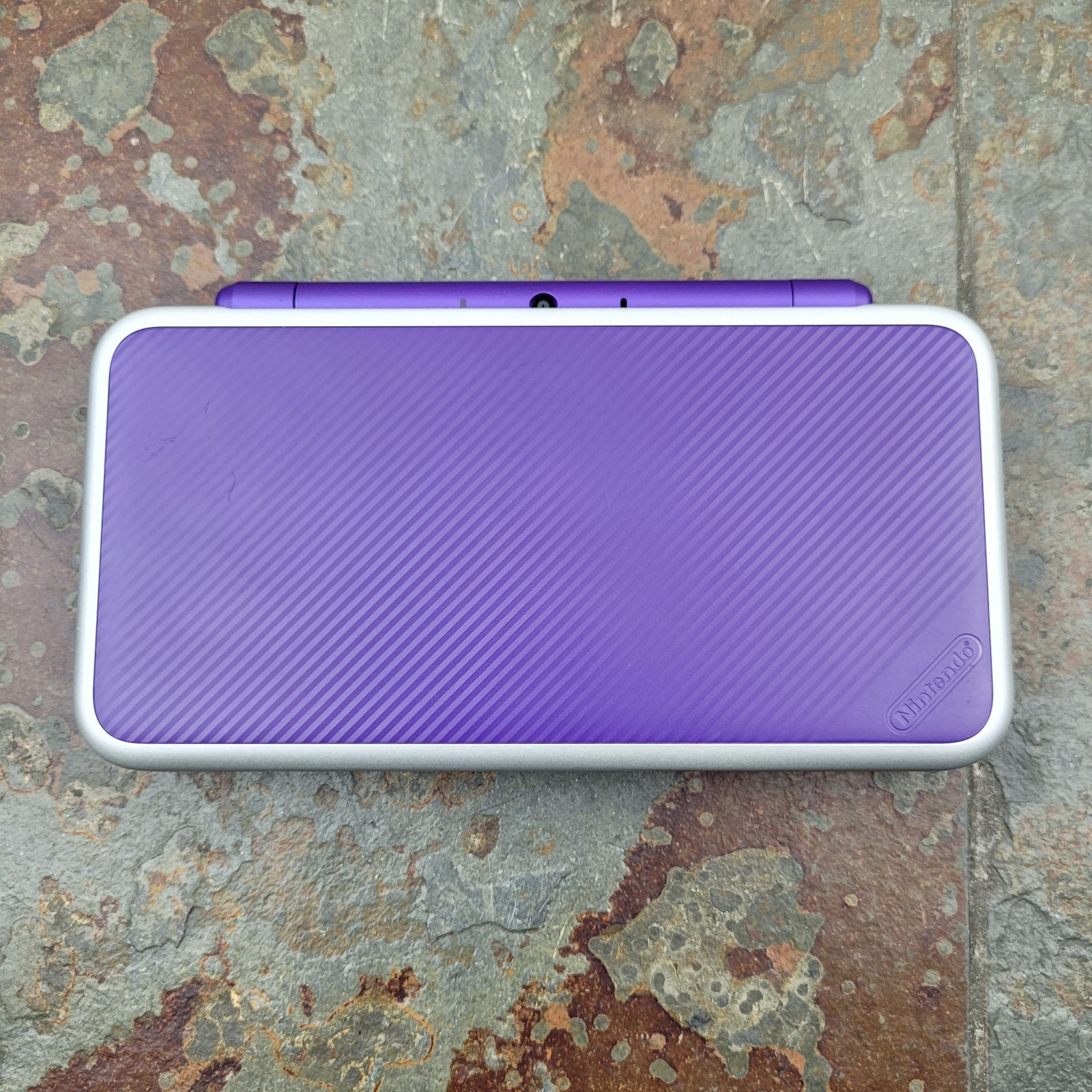 Nintendo 2DS XL Purple Handheld Console Nintendo 4GB Touchscreen JAN-001