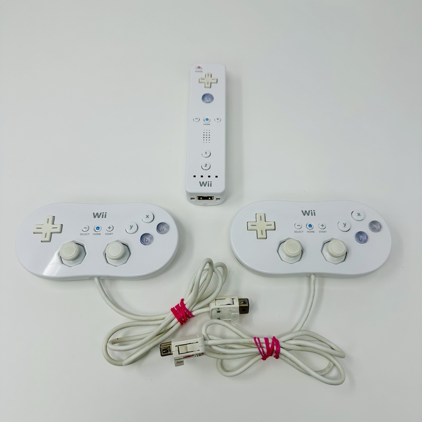 Nintendo Wii Console Bundle RVL-001 Mario Kart Smash Bros 4 Motion Plus 2 Pro
