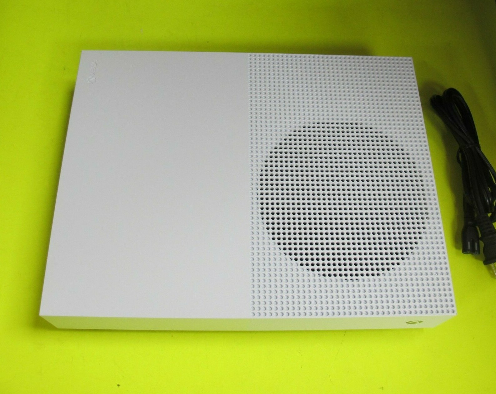 Microsoft Xbox One S All-Digital Edition Console 1681 – 1TB White
