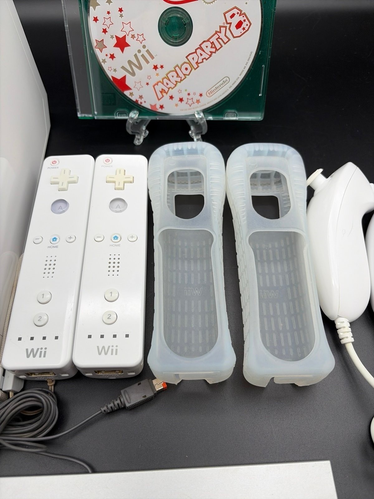 Nintendo Wii GameCube compatible model RVL-001 bundle with Mario Party 8 tested