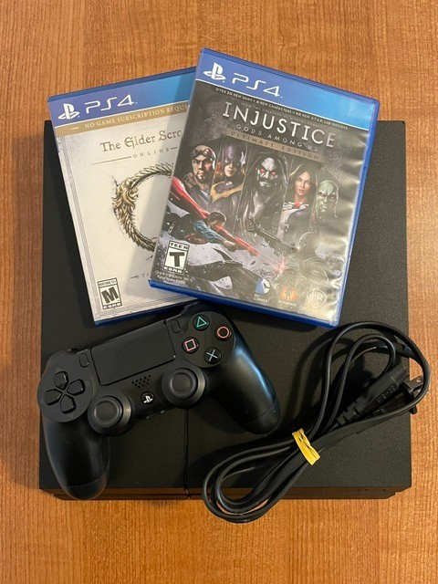 Sony PlayStation 4 Console PS4 Bundle CUH-1215A 500GB OEM Controller / 2 Games