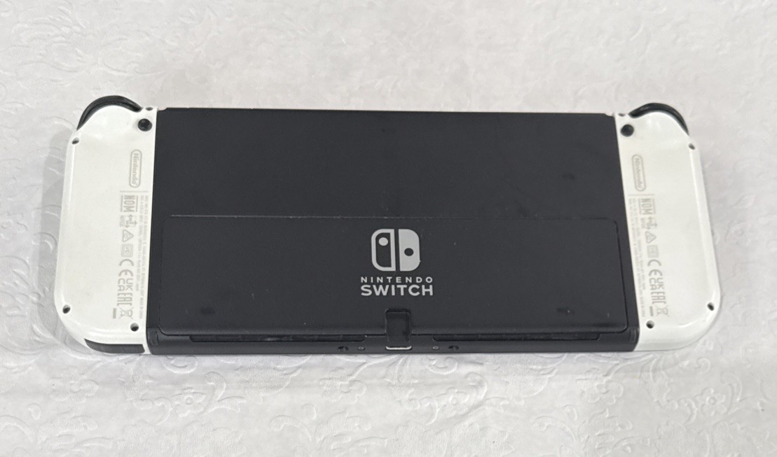 Nintendo Switch OLED White Model : HEG-001 Excellent Condition!!