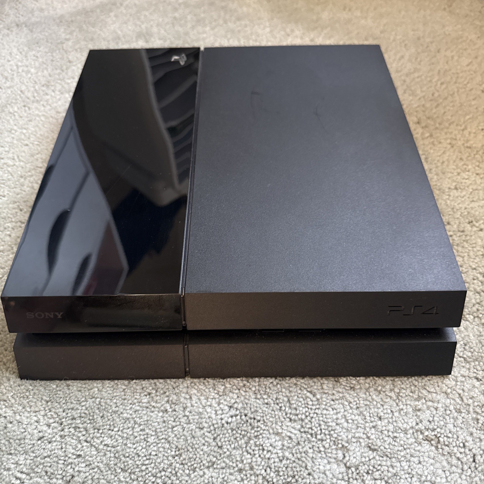 Sony PlayStation 4 500GB Gaming Console Only – Black CUH-1001A -FREE SHIPPING