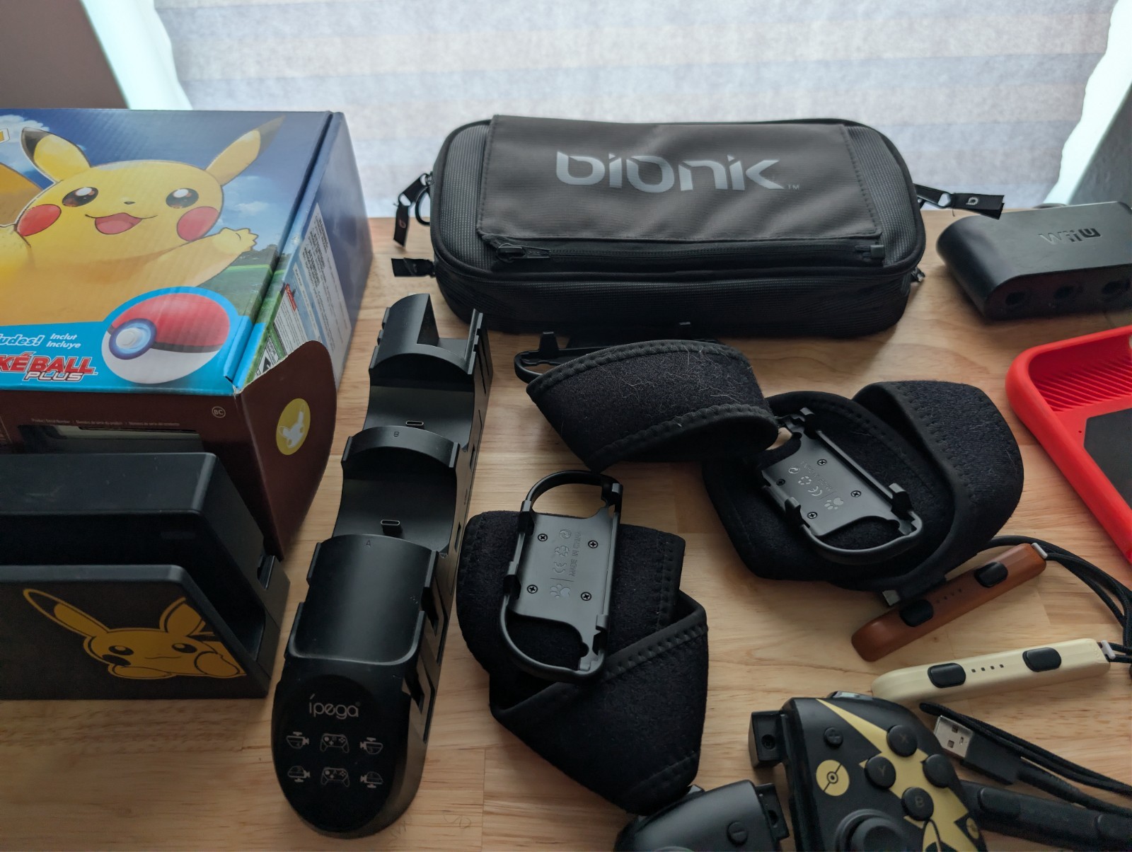 Nintendo Switch Pikachu & Eevee Edition Bundle – 4 Joy-Cons, Split Pad Pro, 256G