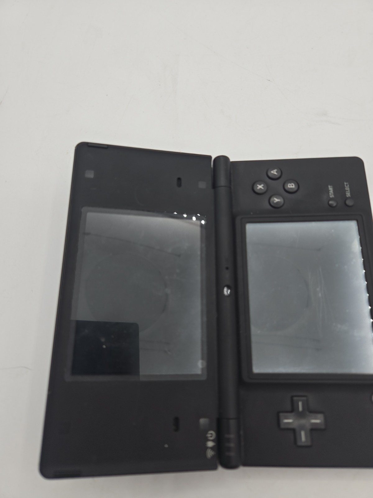 Nintendo Black DSi Handheld System Bundle Charger Star Wars Games Tested Stylus