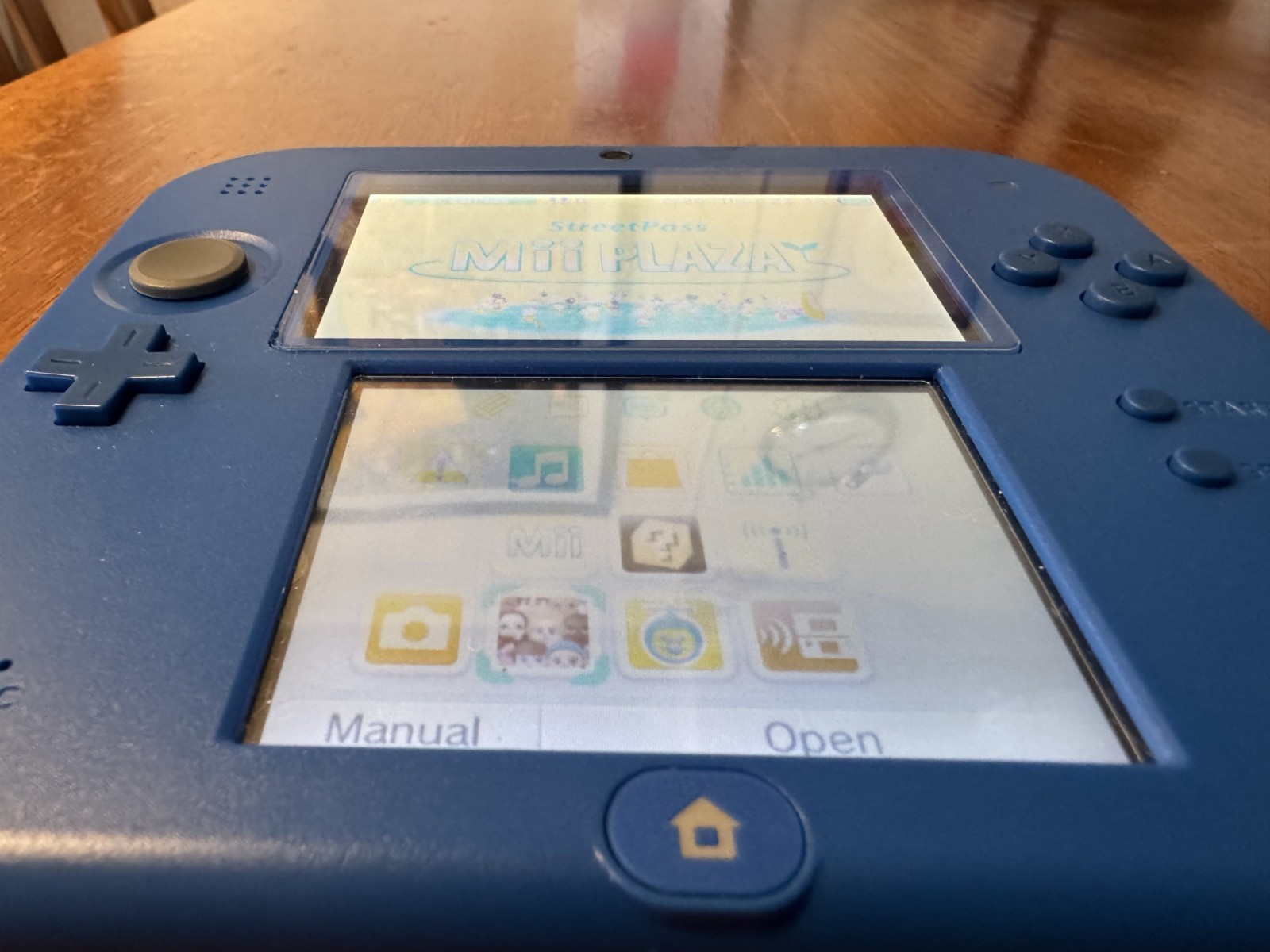 Nintendo 2DS – Electric Blue.Used.Excellent condition.
