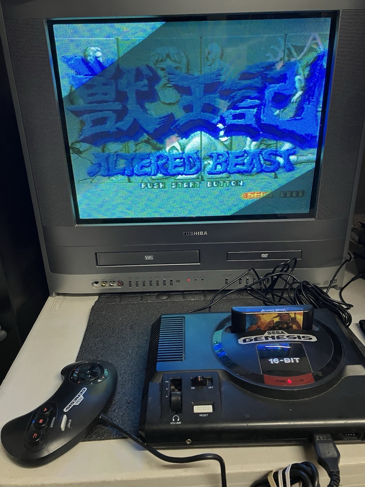 Sega Genesis System Model 1 Console Bundle 3 Games Altered Beast Ecco Dolphin