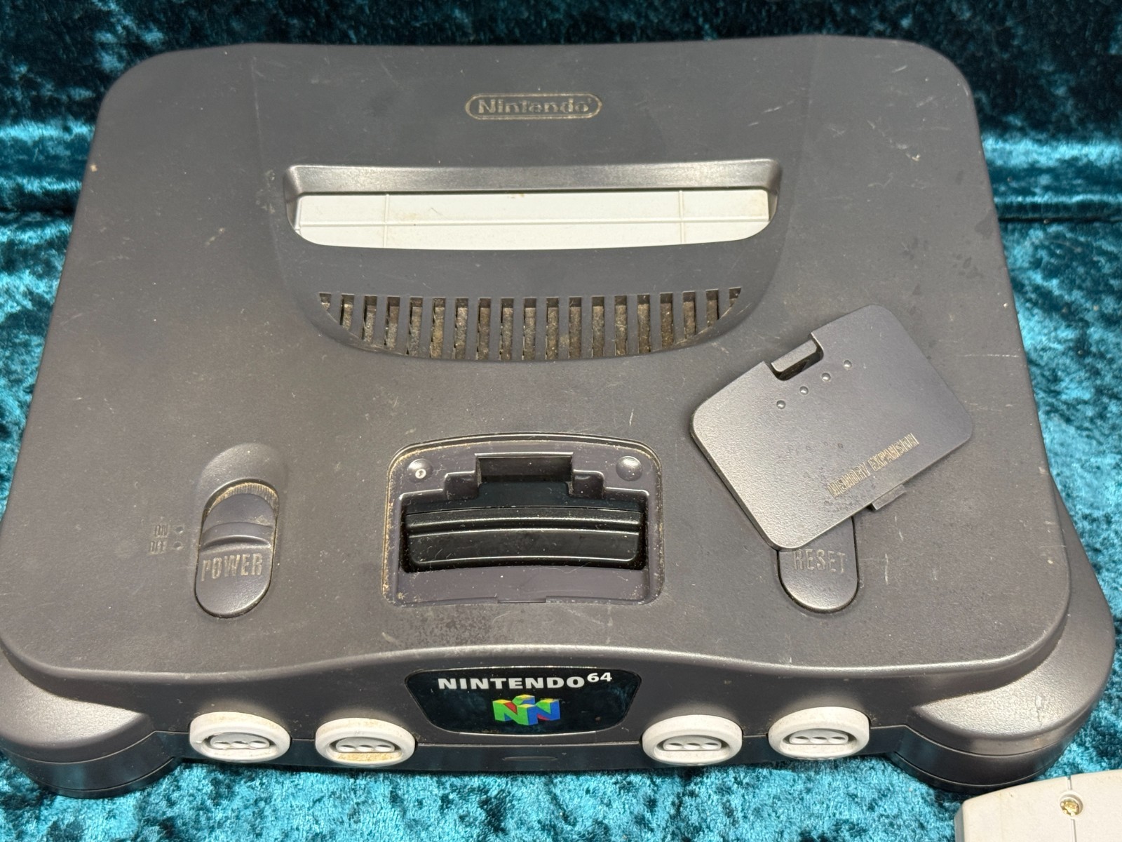 Nintendo 64 N64 Console System Bundle WCW NWO Controller Cables Tested NUS-001