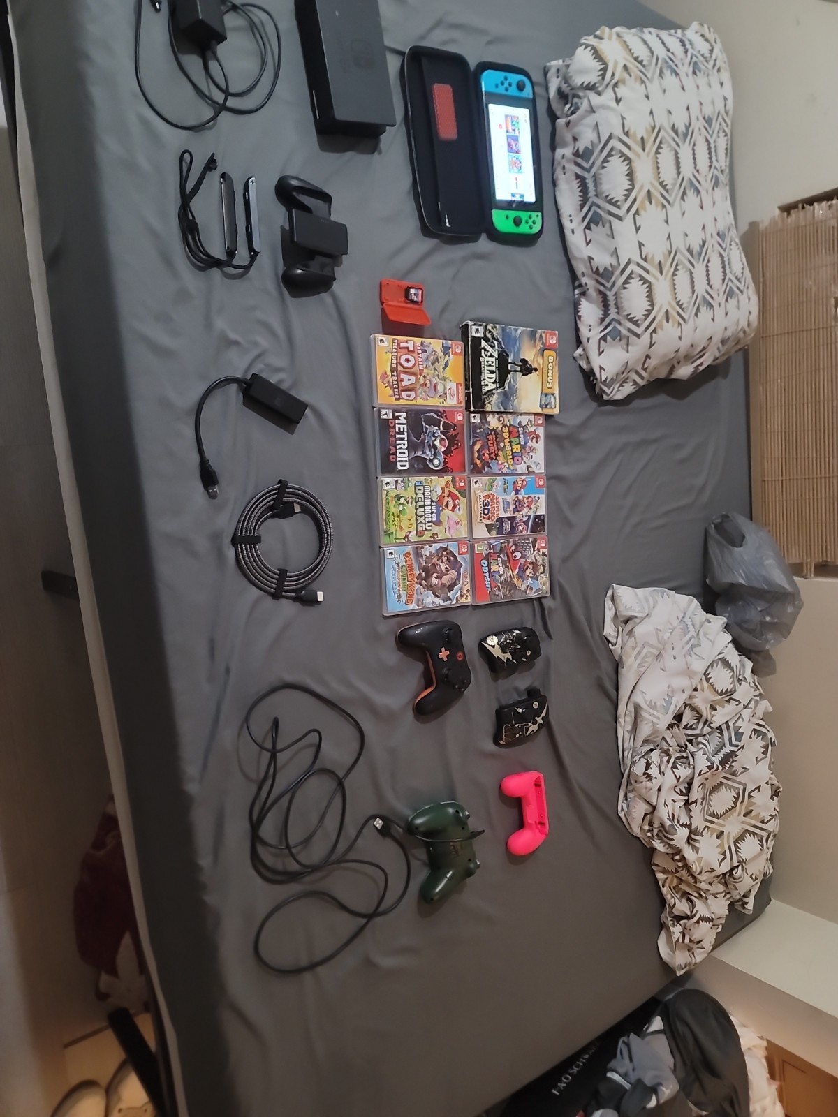 Nintendo Switch All Original Accessories and Also Games Bundle Read Disciption