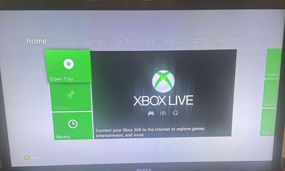 Microsoft Xbox 360 Pro 60GB Console – Matte White | Tiger Woods 2k12