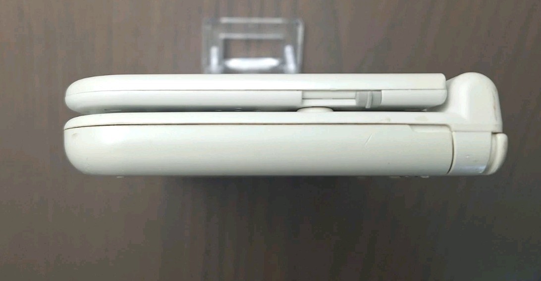 New Nintendo 3DS XL Pearl White | Charger + 32GB SD Card | REGION FREE