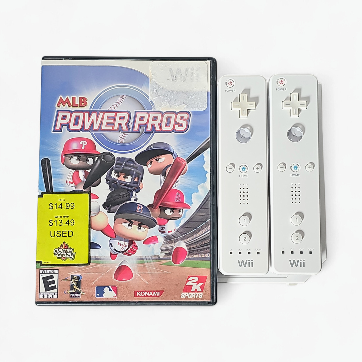 Nintendo Wii Console RVL-001 Bundle 2 Controllers 2 Nunchunks Charging Dock Game
