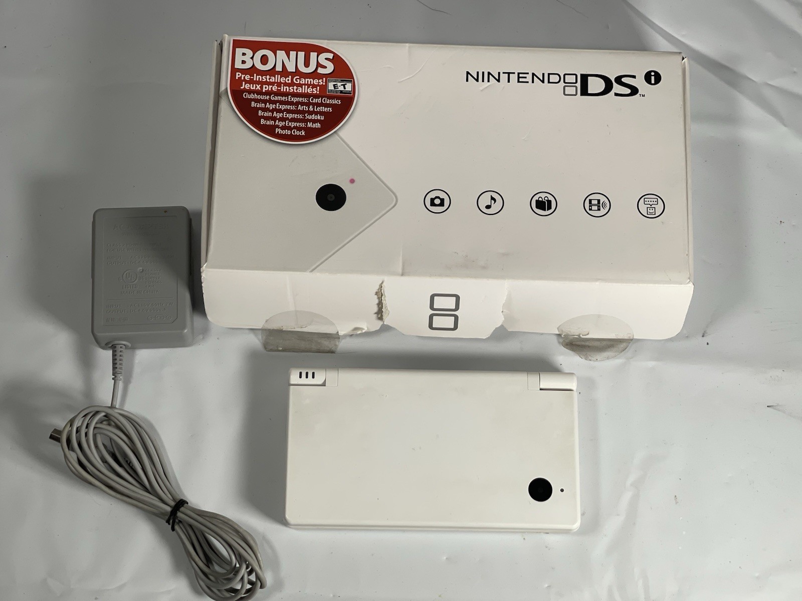 Nintendo DSi White Console in Original Box